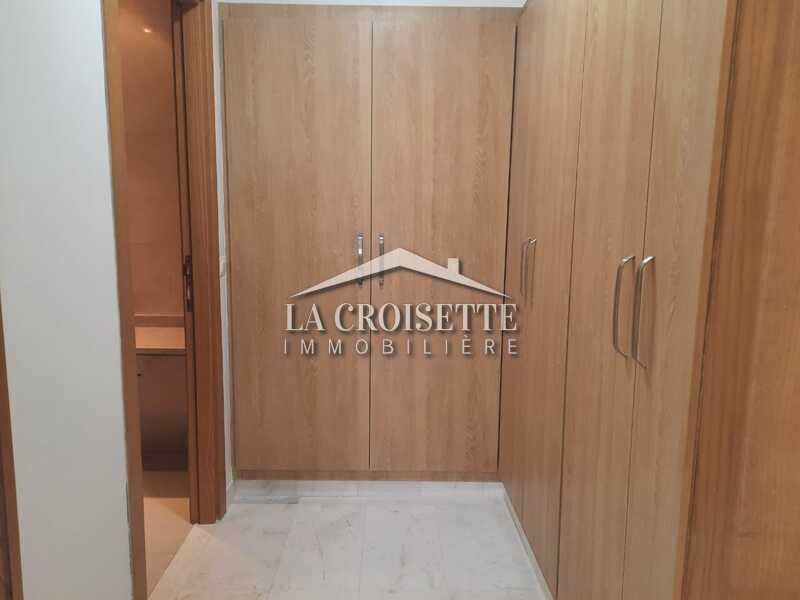 Triplex S+5 avec piscine à La Soukra